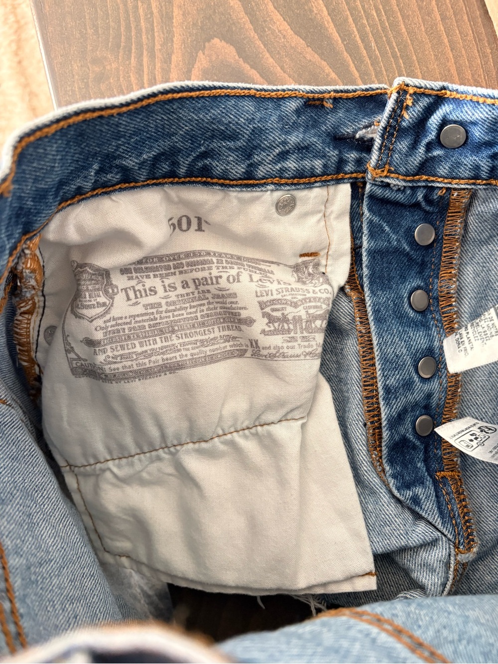 Levi's Women’s Light Blue Original 501 High-Rise Demin Shorts - Picture 5 of 5